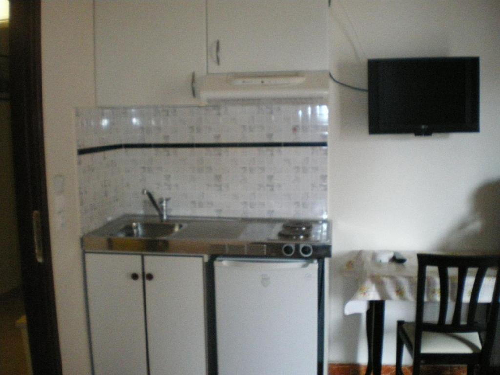 Palatino Studios Loutra Edipsou  Extérieur photo